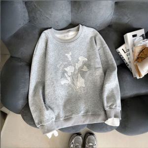 [에이시크] 릴리 소매 플리츠 자수 맨투맨 티셔츠 C25DTS184