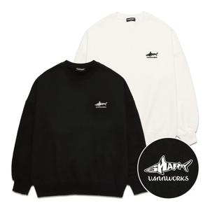 [밴웍스]SHARK LOGO 오버핏 맨투맨 (VLS0046)