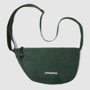 M 엄브로크로스백 CQK UP423CBGO2-DGN 코듀로이 바나나백 DARK GREEN