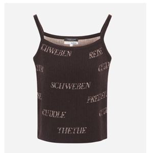 [써스데이아일랜드]타이포 전판 자카드 골지나시 탑 T256MVT902W