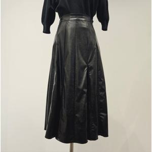 [비지트인뉴욕]롱 레더플레어 스커트 VAASR22