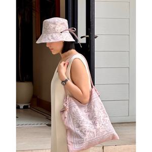 [헤지스] 핑크 리본스트랩 버킷햇 HIHE5F012P1