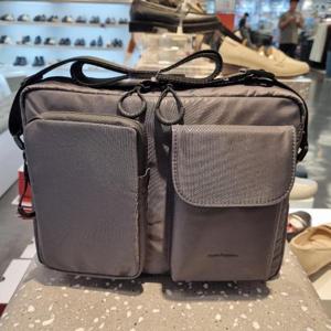 허시파피 HC37 3BN1002남성크로스가방 3BN1002