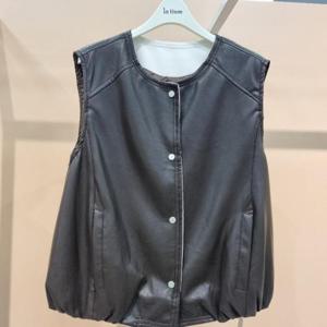 라티움 HC34 부드러운느낌 밑단밴딩 흰색배색처리 짧은 페이크 가죽조끼 T2533vt05