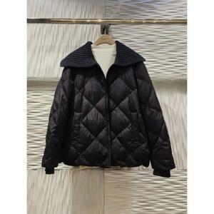 [벨라디터치]MARIOV3F4DN26 니트카라 덕다운 점퍼