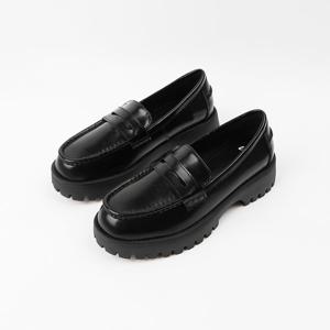 [신난다슈]여성 로퍼 단화 여자 소가죽 통굽 구두 UN247148 블랙