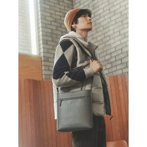 [빈폴ACC] (BE49D2M03J) 먼데이 세로 메신저백 - 올리브