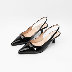 [신난다슈] 여성 구두 슬링백 힐 5cm 스틸레토 펌프스 힐 진주 에나멜 미들힐 AG259028 블랙