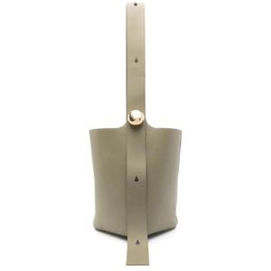 로에베 미디엄 페블 버킷 백 AANBBBWX01