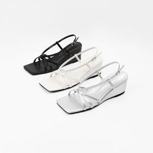 [신난다슈] 여성 슬링백 샌들 힐 5cm 여자 웨지 힐 뮬 샌들 발편한 통굽 얇은끈 NF255221