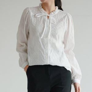 나야홍 / 아이우먼 미니눈꽃리본블라우스 WBV957M601 빅사이즈