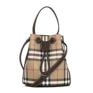 버버리 8100488 아카이브 베이지 체크 버킷백 [국내발송]