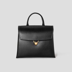 [빈폴] 러브 헤리티지 플랩 사첼백 - 블랙 BE48D3M025