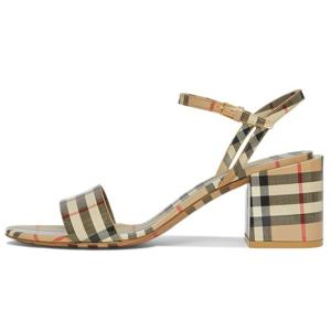 버버리 클리어런스여성 빈티지 체크 페이턴트 베이지 샌들 8046040
