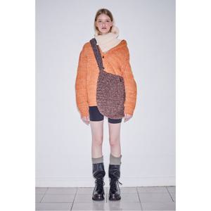 [쿠론] [론칭가 198,000원] 하루(Haru) 숄더 38 니트_RIBSX25645BRX