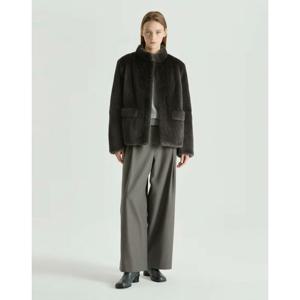 닥스 여성 25FW LUXURY FUR 차콜그레이 리버시블 하이넥 양모피 하프 무스탕 코트 DLCO5D657CG