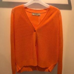 오프리미츠 HC13 쓰리버튼가디건 B25KC2402