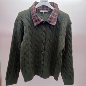 Latium HC06 봄느낌 셔츠카라배색 꽈배기 니트티형 가디건 T2613cd05G