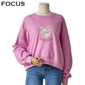 [포커스]레빗 크롭 맨투맨_FS4A7TS0012