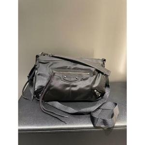 26SS Balenciaga Le 시티 Moto 미디움 숄더 백 8461862AB9J1000 TP569825270