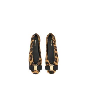 26SS 살바토레 페라가모 Vara Ballerina With 보우 78175001J841001 TP565312499