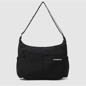 엄브로 에센셜 투포켓 크로스백 B1 UR123CBG17 BLK0 SND0