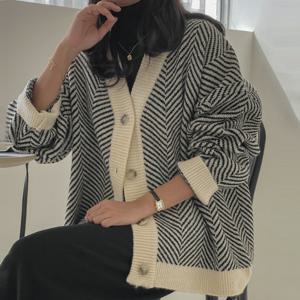 [드넬]헤링루즈가디건DWC54194A