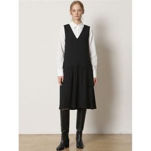 [리스트]밸런스 플리츠 브이넥 원피스 (택가격 308000원)