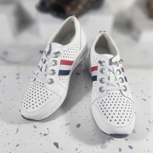 리바디 세이브존07 천연소가죽 스니커즈 2024RV0832