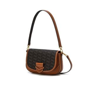 [질스튜어트] 브라운 로젤라칠링 패턴 새들백 JABA5E461W2