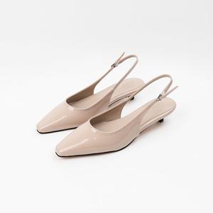 [신난다슈] 여성 슬링백힐 3cm 슬링백 샌들 구두 펌프스 사각코 미들힐 밴딩 ST251010 베이지