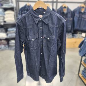 [리바이스]클래식 웨스턴 스탠다드 핏 데님셔츠 85745-0002_DG