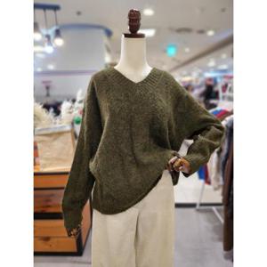 스테파니 세이브존01 빅 꽈배기 브이넥 니트 A25SW5430