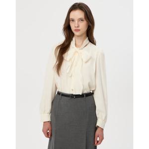 질스튜어트 뉴욕 여성 25FW 아이보리 셔링장식 긴팔 리본 타이 블라우스 JSBL5D200IV