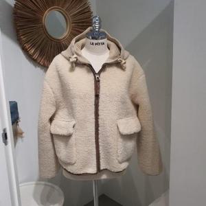 르피타 HC06 포켓 디테일 뽀글이점퍼(아이보리) L254UJKC56