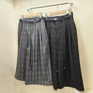 스테파니 HC07 고방체크 투핀턱 9부 팬츠 A25PT5415