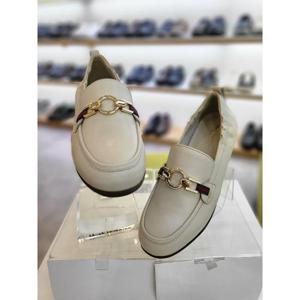 허시파피 세이브존03 여성 세미정장 캐주얼 장식로퍼 AW3FP428A