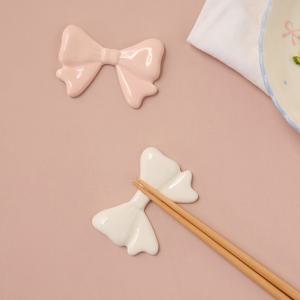 [모던하우스] 러브소르베 리본 수저받침 화이트