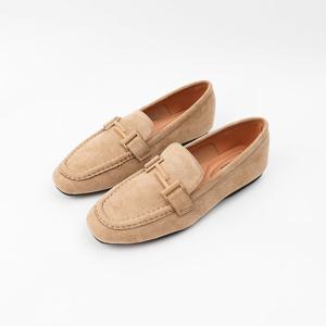 [신난다슈] 여성 로퍼 단화 2cm 플랫 구두 슬립온 발편한 쿠션 빅사이즈 RM2488121 베이지