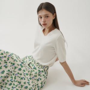 [코인코즈][정가99,000원]코인코즈 브이넥 반팔 니트_DZ5SP066