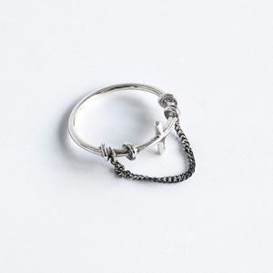 [폭스타일] [실버] 엔틱 크로스 체인 반지