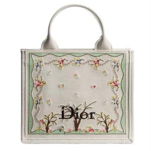 디올 Dioramour Dior Book Tote 스몰 스트랩 백M1404PEHX_M933