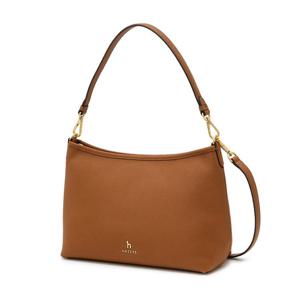 [헤지스]헤지스 브라운 로고장식 소가죽 숄더백 WIBA4F161W2
