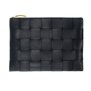 보테가베네타 인트레치아토 파우치 클러치백 BLACK 칼라 652931VCQC18425