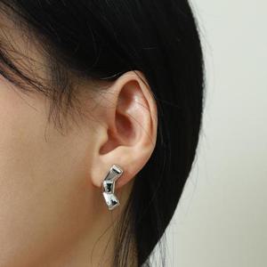 [엠던] 데일리 모던  클래식 모던 리본 매듭  귀걸이