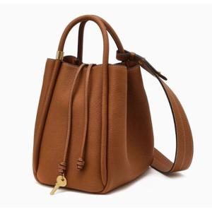 [헤지스ACC] 브라운 단색 소가죽 토트백 HIBA4F164W2