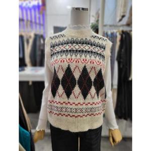 밸리걸 세이브존01 아가일 라운드 울 니트 조끼 127650