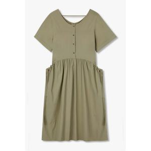 지컷 (7255337102) 하프 버튼 아웃 포켓 미디 원피스