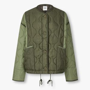 톰보이  배색 패치 패딩 점퍼 (9164413881-1)