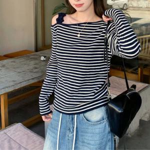 페미닌무드 플라워스트랩 오프숄더 니트 JSC-d0075 페미닌룩